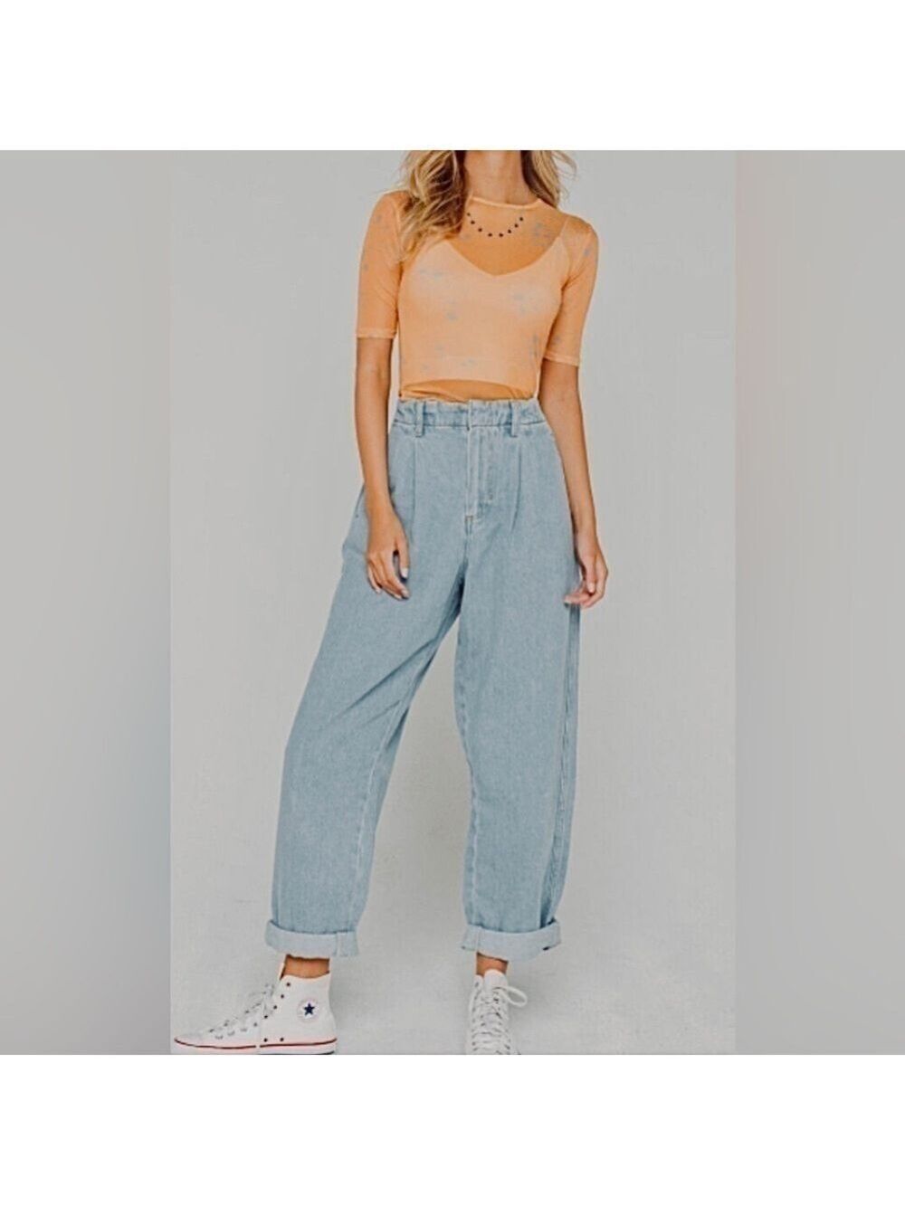 DAZY Barrel size 27 jeans Pleated Top, High Waisted, Relaxed Fit, Lightwash